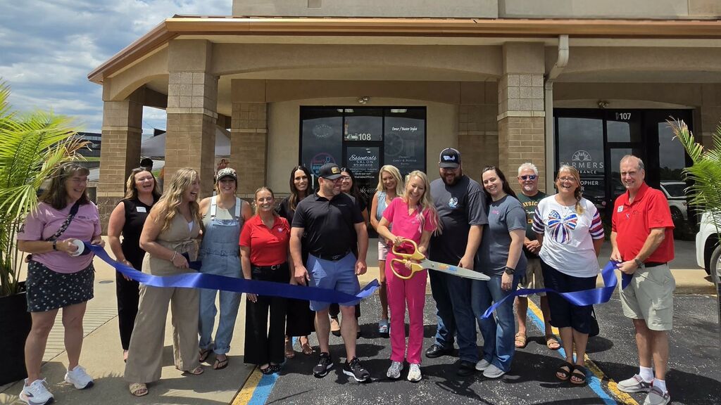 Revival IV Hydration grand opening ribbon cutting with the Lake Area Chamber of Commerce outside Suite 108